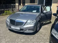 Usado Mercedes E220 Avantgarde 177 CV (130 kW) 2011 Negro Berlina