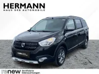 Gebraucht Dacia Lodgy Stepway 116 PS (85 kW) 2019 Perlmuttschwarz metallic (sch Van / Kleinbus