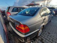 Gebraucht BMW 318 143 PS (105 kW) 2003 Silbergrau metallic Limousine
