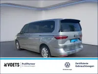 Gebraucht VW Multivan Life 150 PS (110 kW) 2025 Silber Van / Kleinbus