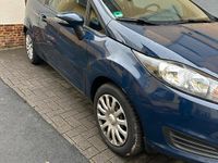 Gebraucht Ford Fiesta 75 PS (55 kW) 2014 Blau Kleinwagen
