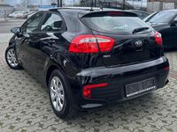 Gebraucht Kia Rio Edition 7 86 PS (63 kW) 2017 Schwarz Limousine