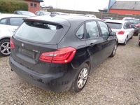 Gebraucht BMW 218 Active Tourer 150 PS (110 kW) 2016 Schwarz Van / Kleinbus