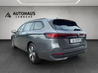 Gebraucht VW Passat 150 PS (110 kW) 2024 Grau Kombi