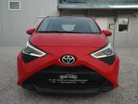 Gebraucht Toyota Aygo X-play 72 PS (52 kW) 2018 Vulcanorot Kleinwagen