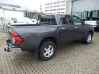 Gebraucht Toyota HiLux Cool 150 PS (110 kW) 2017 Grey metallic Pickup