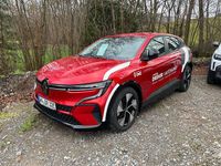 Gebraucht Renault Mégane IV Equilibre 96 kW (131 PS) 2023 Dezirrot Kleinwagen