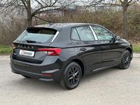 Neu Skoda 105 95 PS (69 kW) 2025 Schwarz Limousine