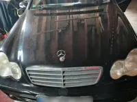 Gebraucht Mercedes 220 143 PS (105 kW) 2005 Schwarz Kombi