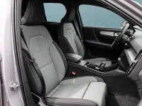 Gebraucht Volvo XC40 Core 163 PS (119 kW) 2024 Weiß SUV