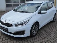 Gebraucht Kia Ceed Edition 7 135 PS (99 kW) 2017 Weiß Kleinwagen