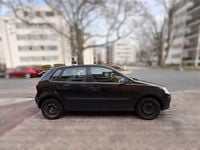 Używany VW Polo Trendline 54 KM (39 kW) 2005 Czarny Hatchback
