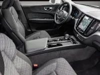 Gebraucht Volvo XC60 Core 197 PS (144 kW) 2023 Weiß SUV