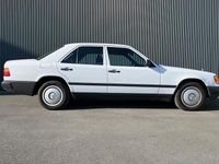 Gebraucht Mercedes E260 160 PS (117 kW) 1987 Weiß Limousine