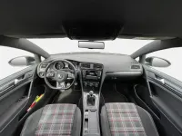 Gebraucht VW Golf VII GTI 220 PS (161 kW) 2015 Schwarz / deep black perleffekt Limousine