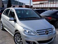Gebraucht Mercedes B200 140 PS (102 kW) 2011 Silber Van / Kleinbus