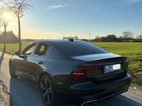 Gebraucht Volvo S60 R-Design 250 PS (183 kW) 2019 Grau Limousine