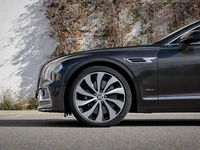 Gebraucht Bentley Flying Spur 551 PS (405 kW) 2022 Braun Limousine