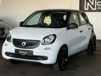Używany Smart ForFour Basis 71 KM (52 kW) 2016 Biały Hatchback