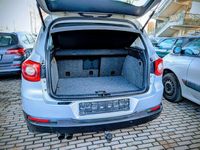 Gebraucht VW Tiguan Trendline 150 PS (110 kW) 2010 Gold SUV