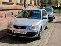 Usata Kia Rio 111 CV (81 kW) 2007 Argento Berlina