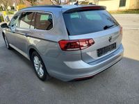 Gebraucht VW Passat Business 150 PS (110 kW) 2023 Silber Kombi