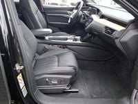 Second-hand Audi Q8 Sportback e-tron Performance 300 kW (408 CP) 2023 Negru SUV