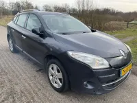 Gebraucht Renault Mégane Dynamique 90 PS (66 kW) 2010 Grau Kombi