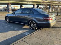 Gebraucht Mercedes E250 204 PS (150 kW) 2009 Grau Limousine