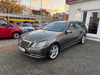 Gebraucht Mercedes E300 Elegance 204 PS (150 kW) 2013 Grau Kombi