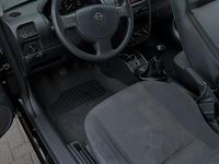 Gebraucht Opel Corsa 58 PS (42 kW) 2002 Schwarz Kleinwagen