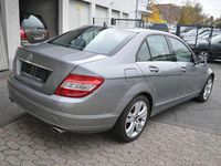Gebraucht Mercedes C300 Elegance 231 PS (169 kW) 2009 Palladiumsilber Limousine