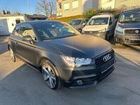 Gebraucht Audi A1 Ambition 122 PS (89 kW) 2012 Rot Kleinwagen