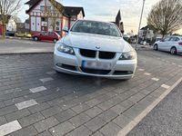 Gebraucht BMW 320 150 PS (110 kW) 2005 Silber Limousine