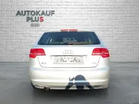 Gebraucht Audi A3 Ambiente 105 PS (77 kW) 2011 Silber Kleinwagen