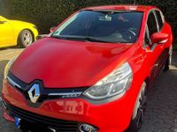 Gebraucht Renault Clio IV Luxe 90 PS (66 kW) 2014 Rot Limousine