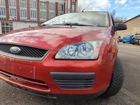 Gebraucht Ford Focus 101 PS (74 kW) 2006 Grau Kombi