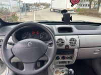Gebraucht Renault Kangoo 95 PS (69 kW) 2007 Silber Van / Kleinbus