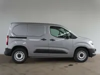 Gebraucht Opel Combo-e Life 100 kW (136 PS) 2024 Quarz silber Van / Kleinbus