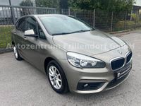Gebraucht BMW 220 Active Tourer Basis 190 PS (139 kW) 2015 Silber Van / Kleinbus