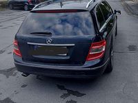 Gebraucht Mercedes 220 170 PS (125 kW) 2009 Limousine