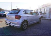 Gebraucht VW Polo Highline 95 PS (69 kW) 2018 Reflexsilber (metallic) Kleinwagen