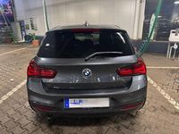 Gebraucht BMW 118 Shadowline 136 PS (100 kW) 2019 Grau Kleinwagen