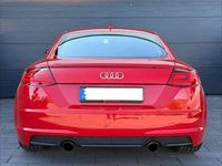 Gebraucht Audi TT S-Line 179 PS (131 kW) 2016 Rot Coupé