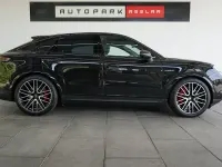 Gebraucht Porsche Cayenne 519 PS (381 kW) 2025 Chromitschwarzmetallic SUV