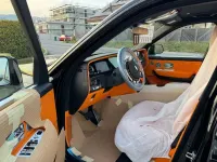 Neu Rolls Royce Cullinan 571 PS (419 kW) 2026 Black diamond SUV