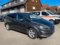Gebraucht Ford S-MAX Titanium 179 PS (131 kW) 2017 Grau Van / Kleinbus