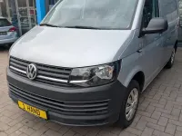 Gebraucht VW Transporter 150 PS (110 kW) 2017 Silber Van