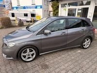 Gebraucht Mercedes B180 122 PS (89 kW) 2014 Mountaingrau  met. Van / Kleinbus