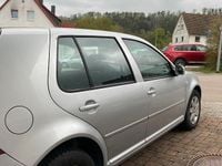 Second-hand VW Golf 101 CP (74 kW) 2003 Gri Coupe